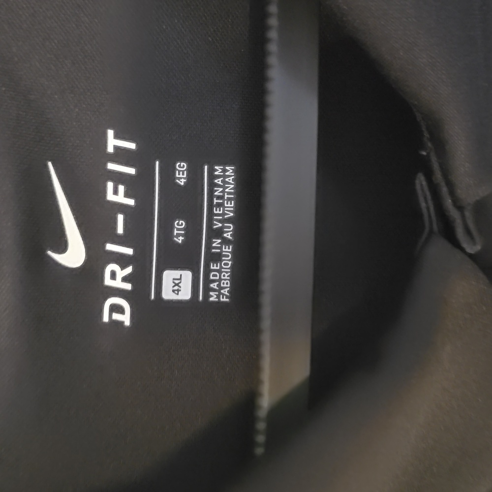 Nike Dri-FIT Black Polo Shirt - Picture 2 of 3